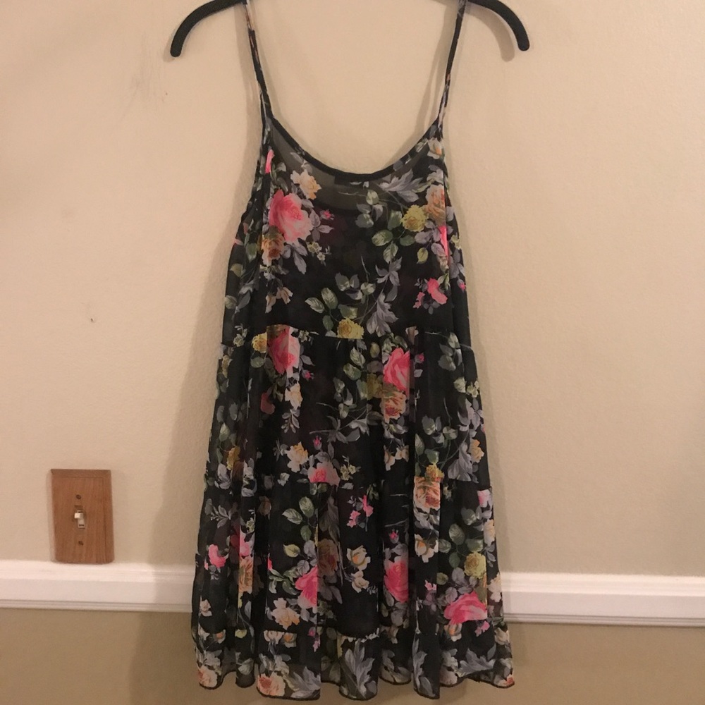 Sheer floral mini dress - Picture 6 of 8